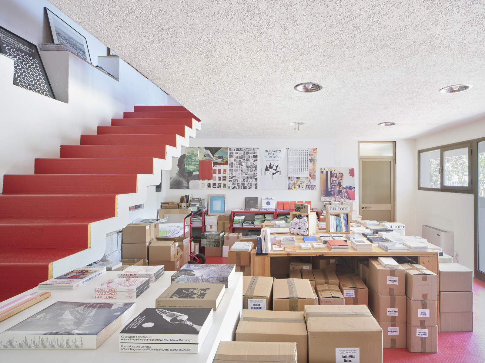 Books and exhibition displays from Viandustriae projects and productions